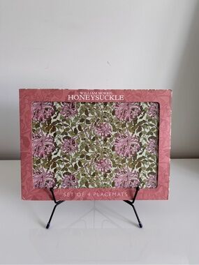 William Morris HONEYSUCKLE Placemat Set - Pink & Olive Floral